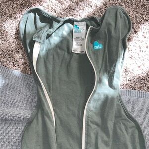 Love to Dream Swaddle in Soft Green